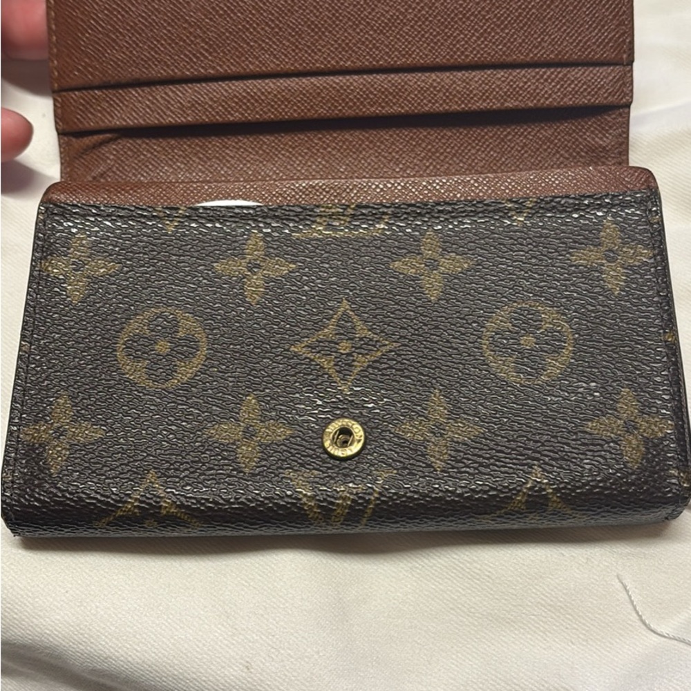 Louis Vuitton Monogram Canvas Brown Wallet - Picture 2 of 15